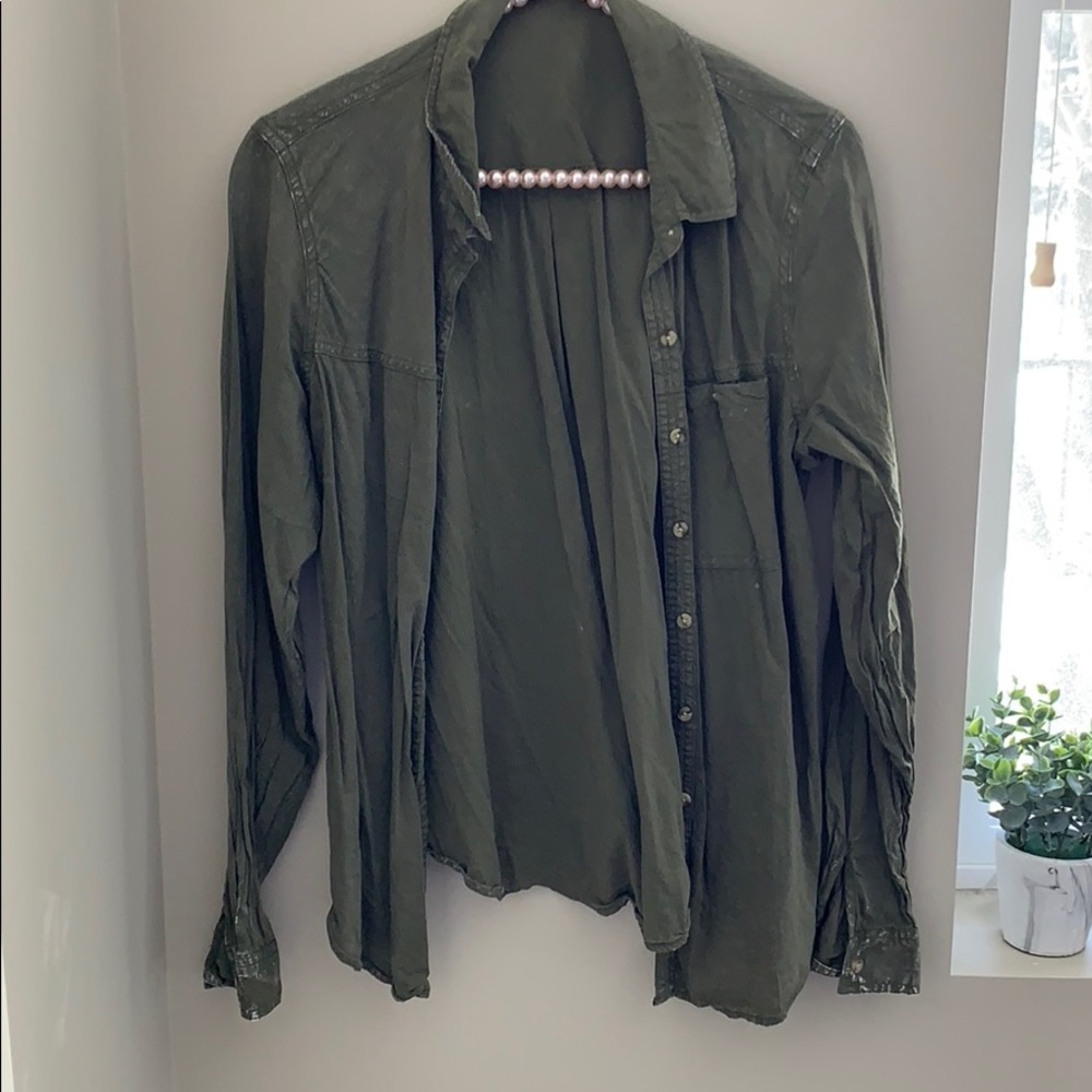 Light button up top